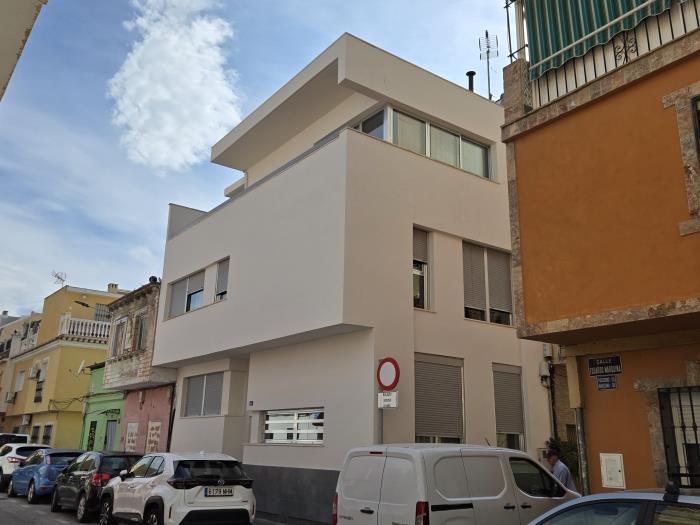 Huelin Playa Family House by Del Parque Flats